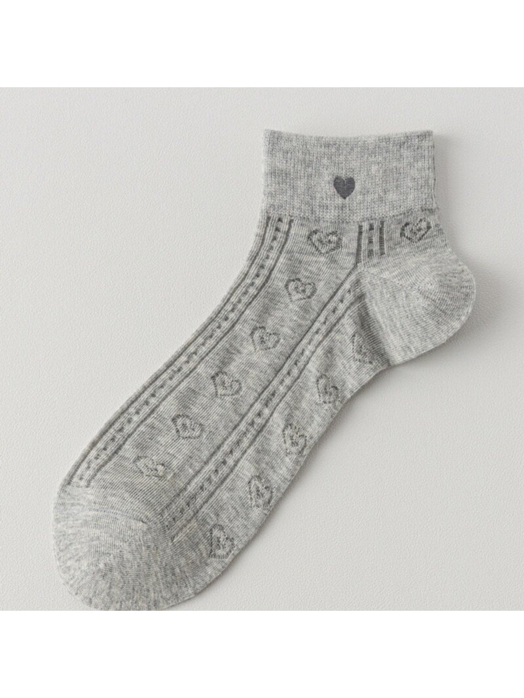 Rufia - Women's Simple Heart Accent Ankle Socks