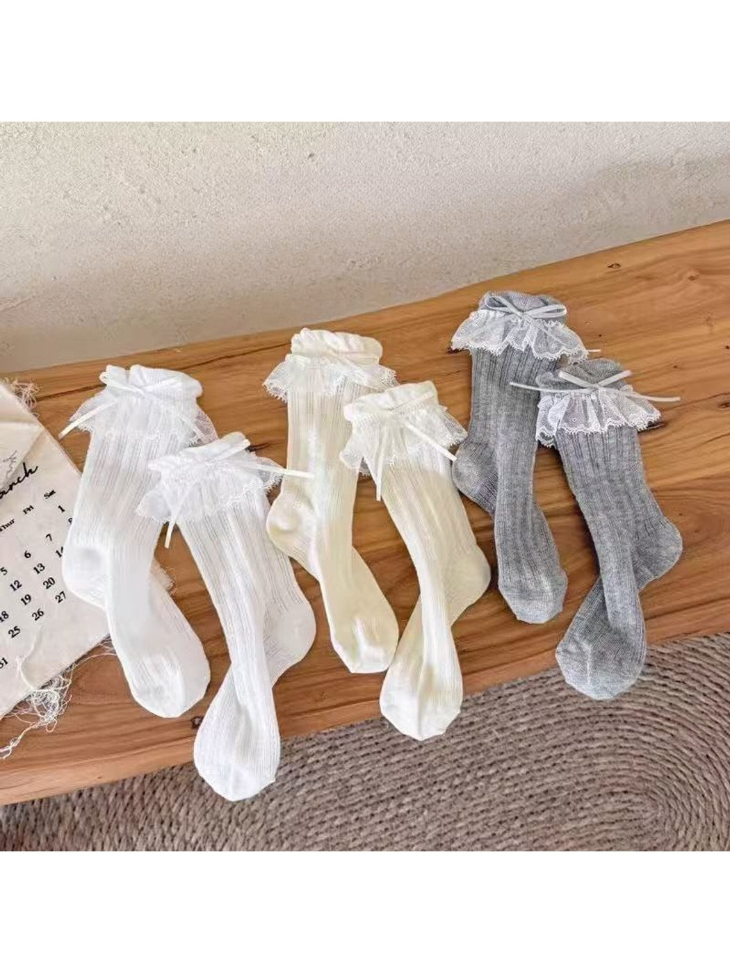 Rufia - Solid Color Lace Trim Casual Crew Socks