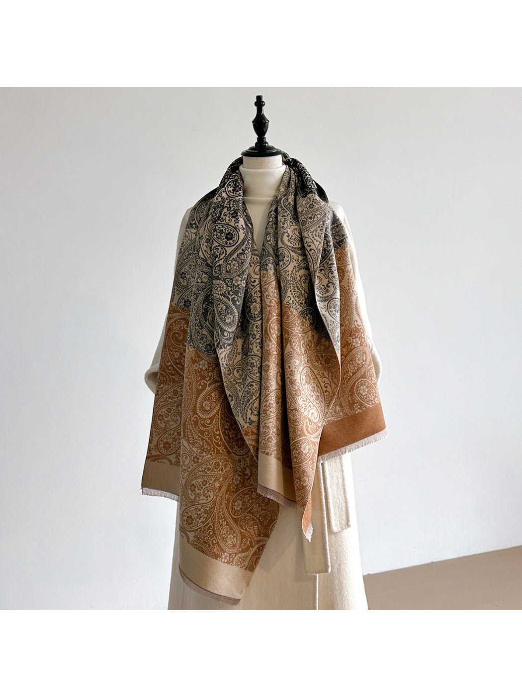 Scarvii – Vintage Paisley Pattern Winter Scarf & Shawl