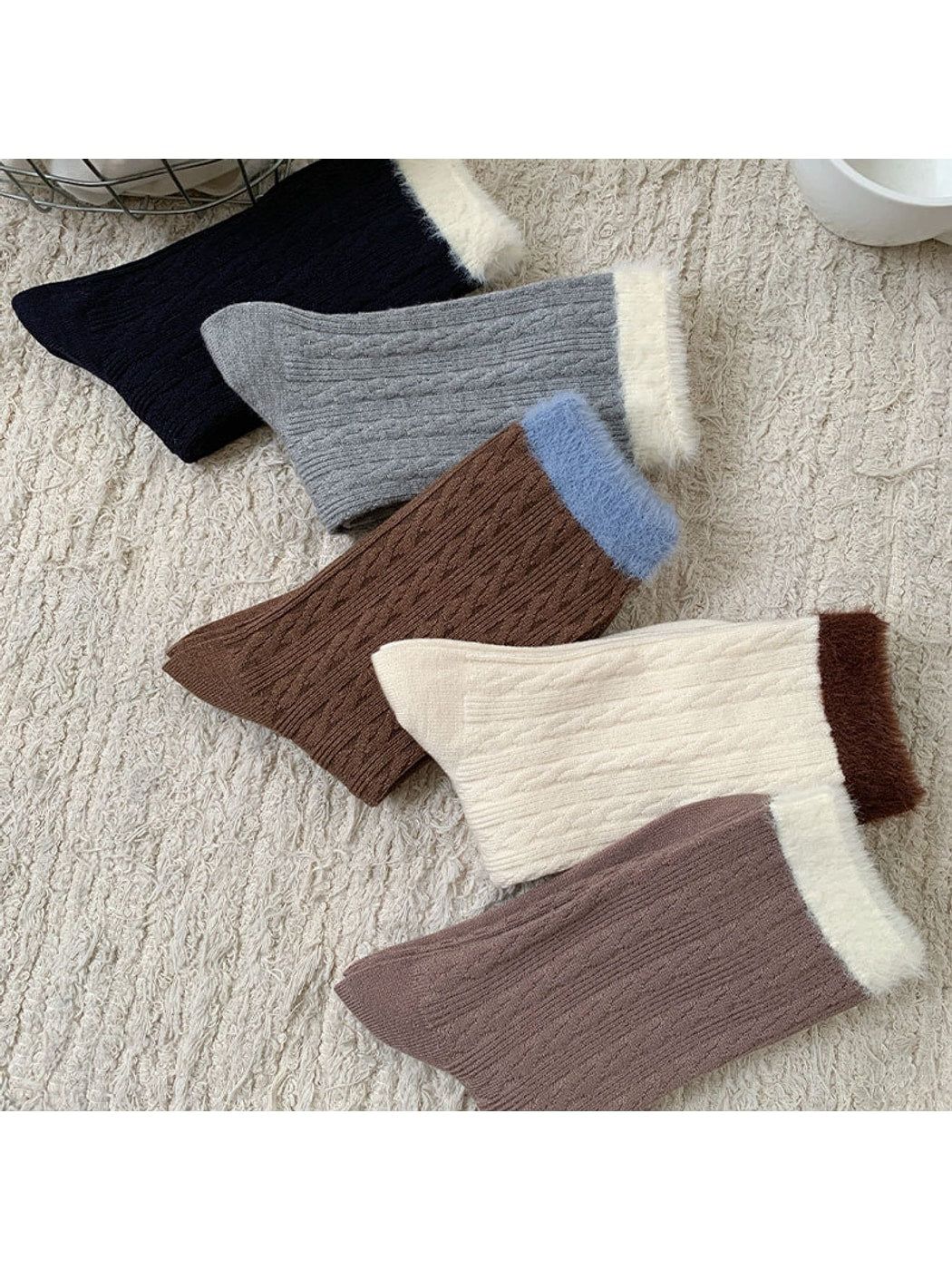 Rufia - Contrast Cuff Textured Casual Crew Socks