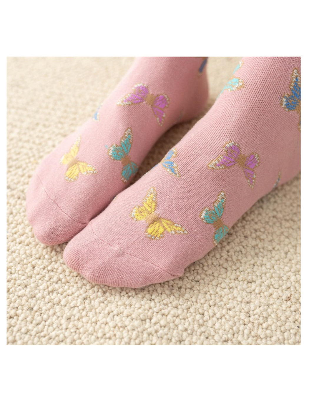 Rufia - Delicate Butterfly Motif Crew Socks