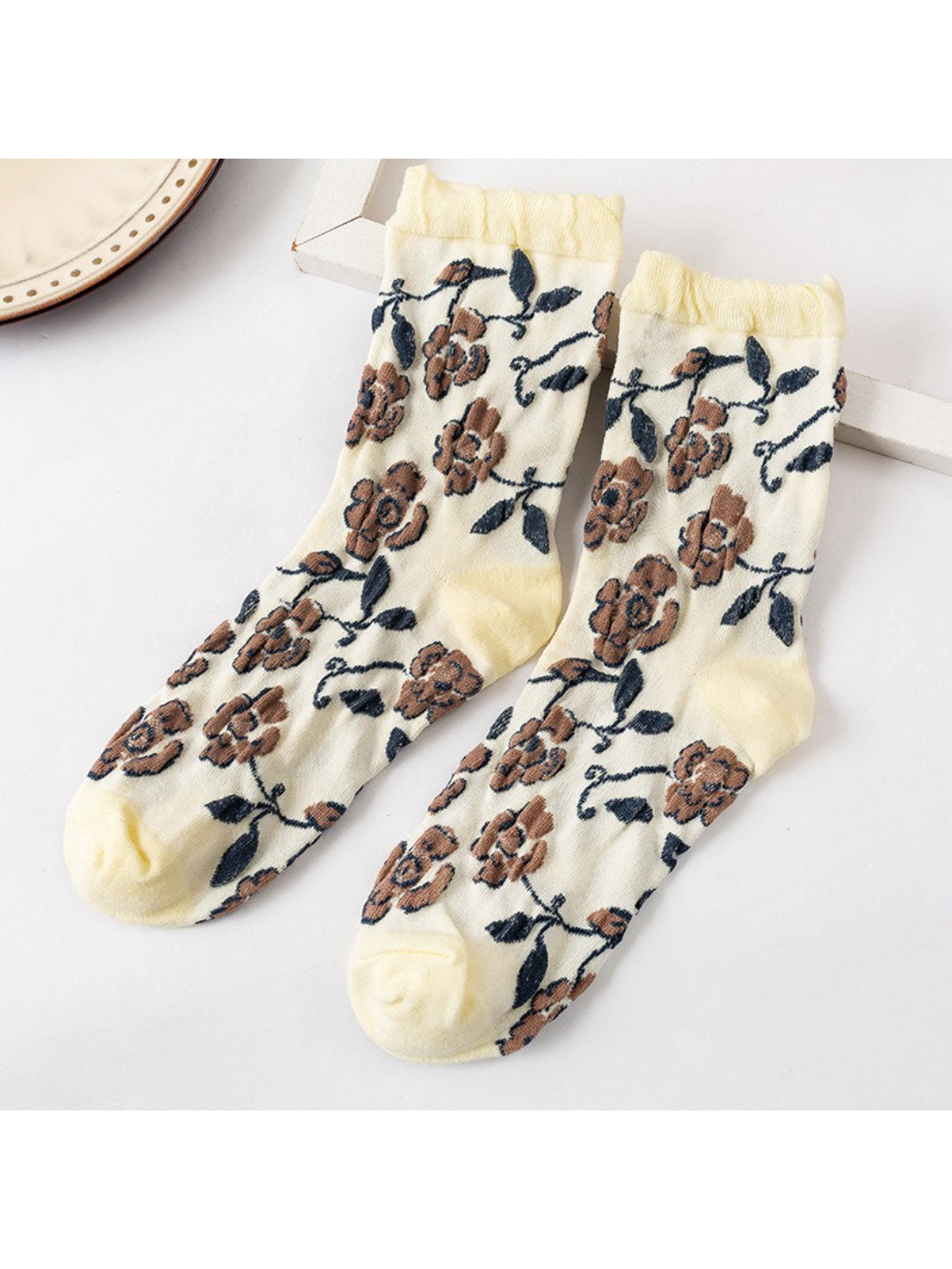 Rufia - Heart-Inspired Crew Socks product image 3