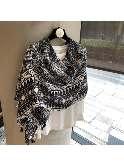 Scarvii - Retro Geometric Print Tassel Trim Shawl