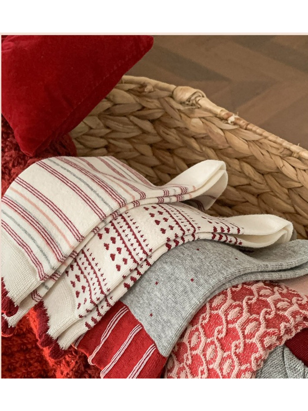 Rufia - Red Pattern Mix Crew Socks