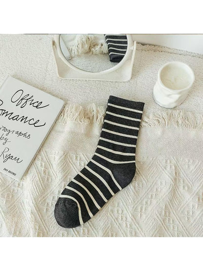 Rufia - Modern Style Striped Casual Crew Socks