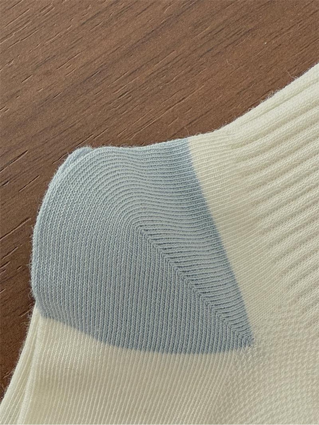Rufia - Playful Dog Decorative Ankle Socks