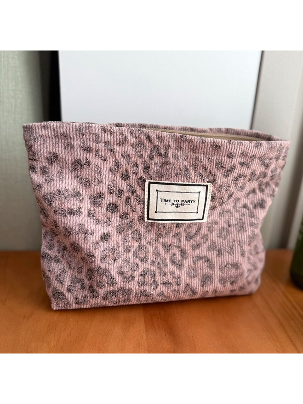 Cosbai - Soft Pink Leopard Print Everyday Cosmetic Pouch