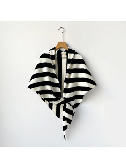 Scarvii - Solid Color Knit Triangle Shawl