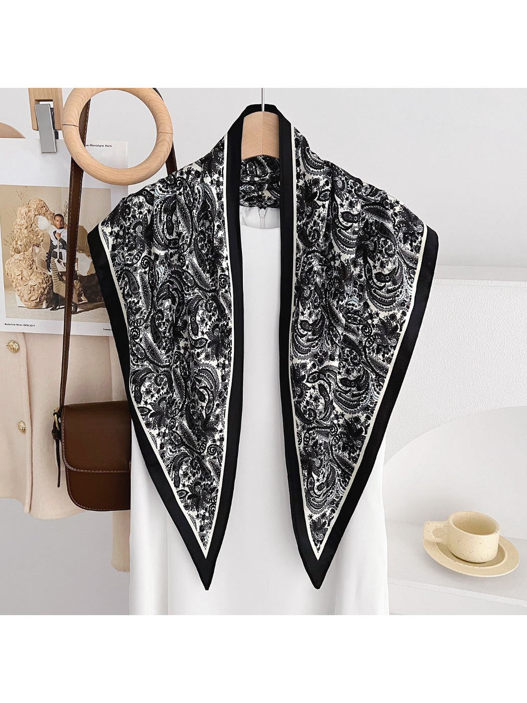 Scarvii Vintage Paisley Triangle Scarf