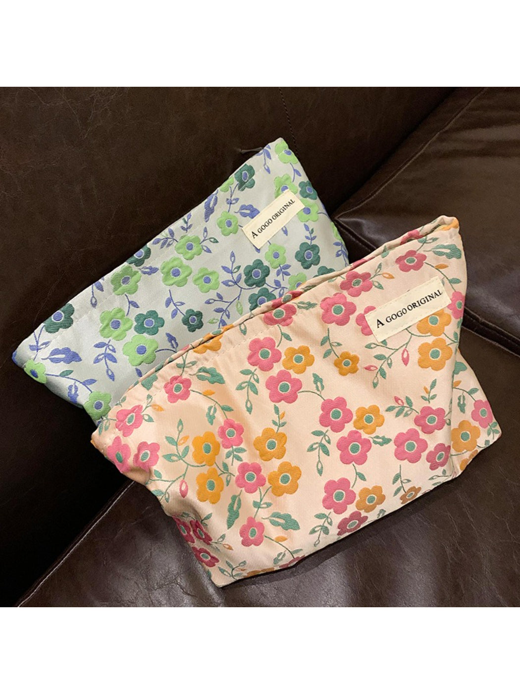 Close-up of the floral print and detail on the Cosbai makeup pouch