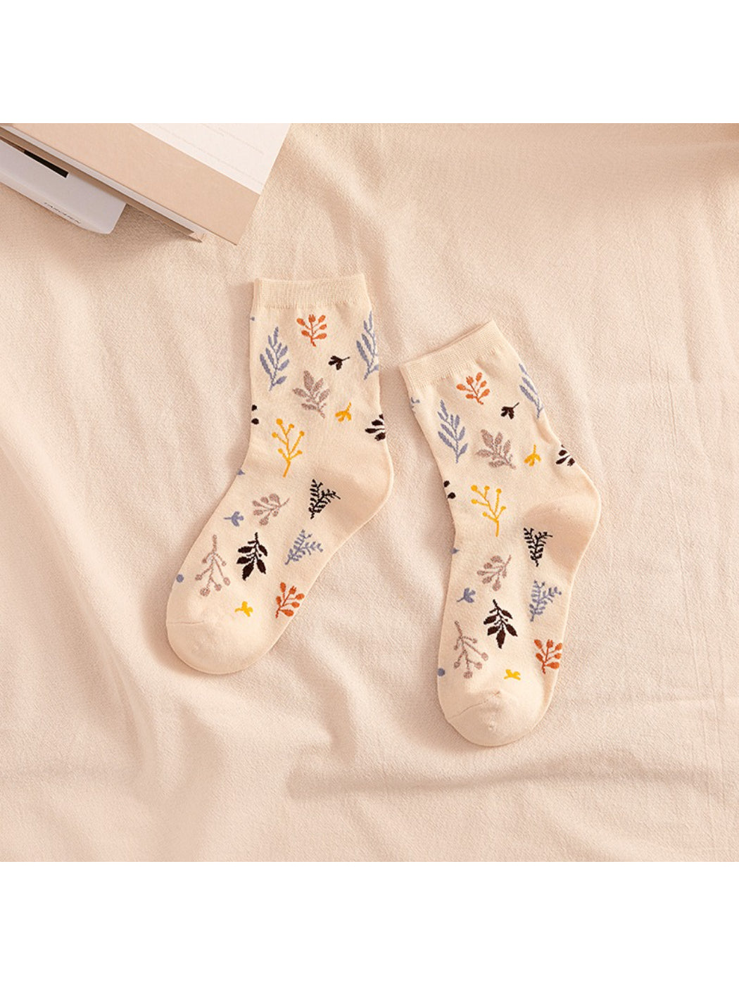 Rufia - Botanical Pattern Crew Socks