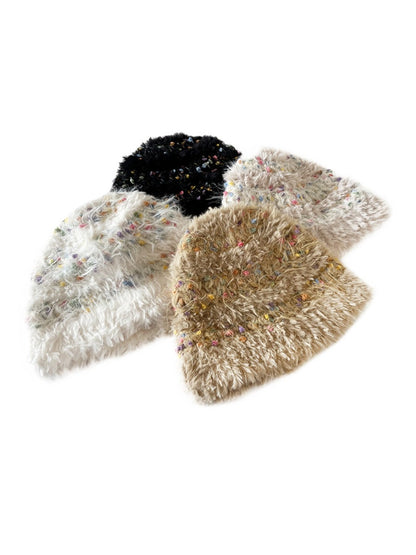 Haila - Knitted Bucket Hat with Polka Dot