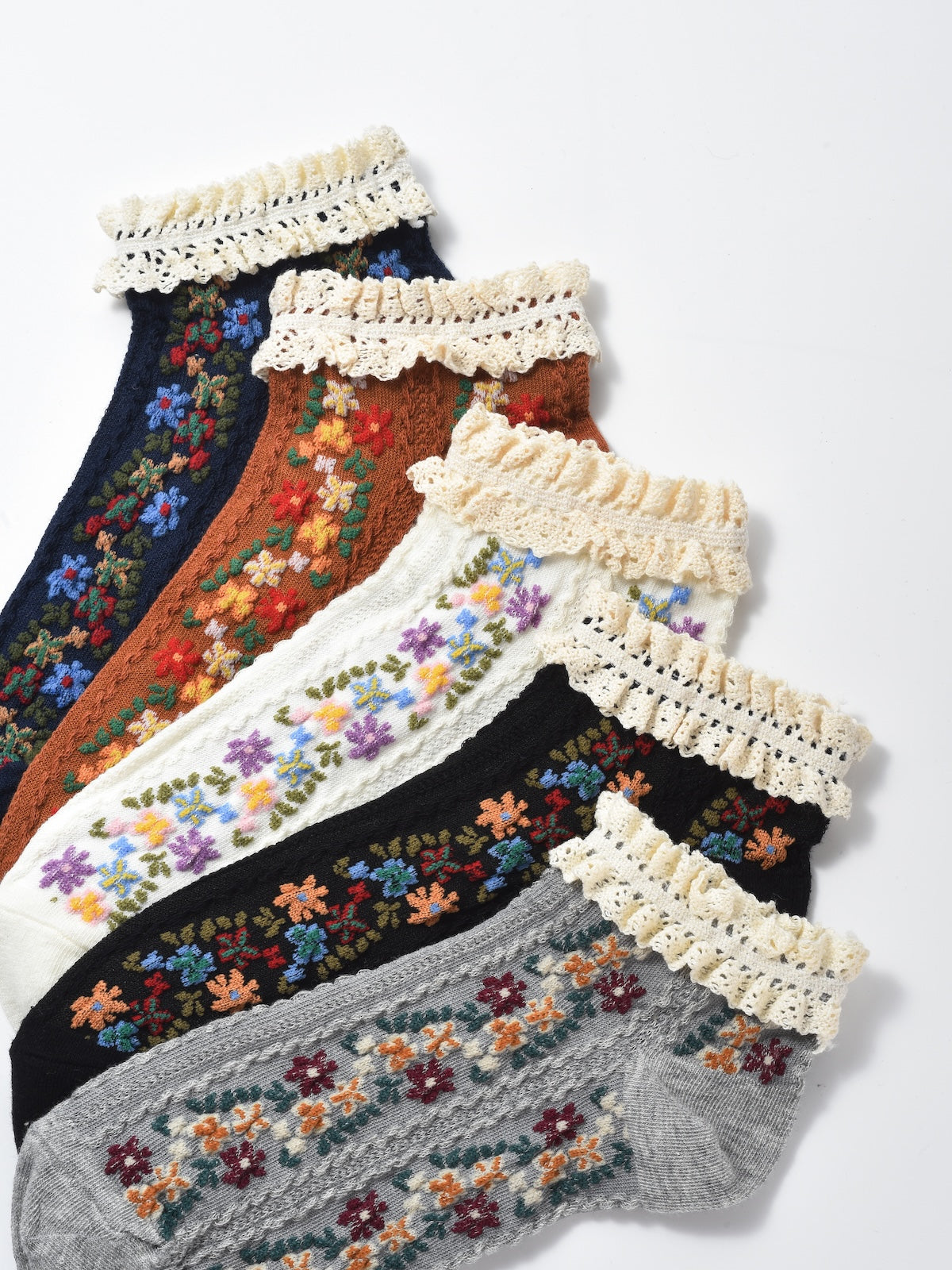 Rufia - Vintage Rolled Edge Floral Ankle Socks