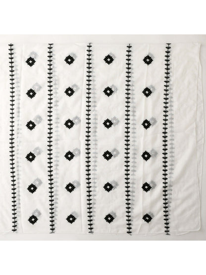 Scarvii - Modern Motif Trim Soft Scarf