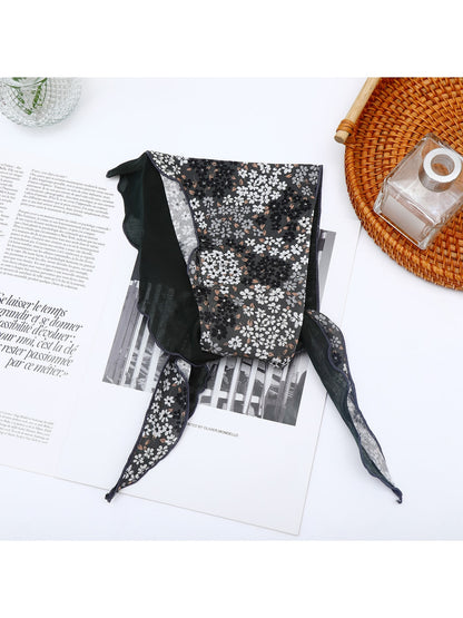Scarvii - Sweet Floral Print Women's Triangle Bandana