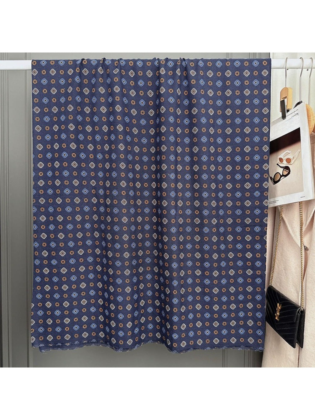 Scarvii - Vintage Geometric Pattern Scarf