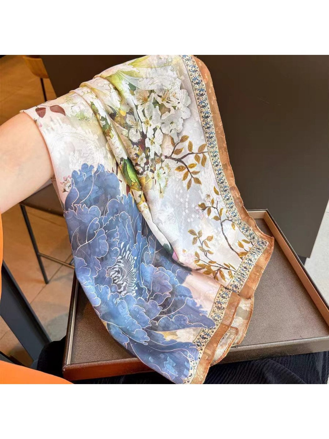Scarvii - Vintage Floral Print Summer Wrap Scarf