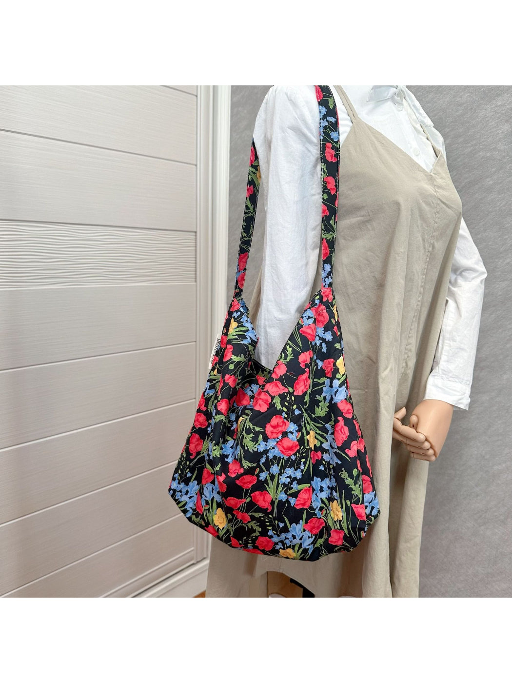 Cosbai - Floral Print Sling Bag