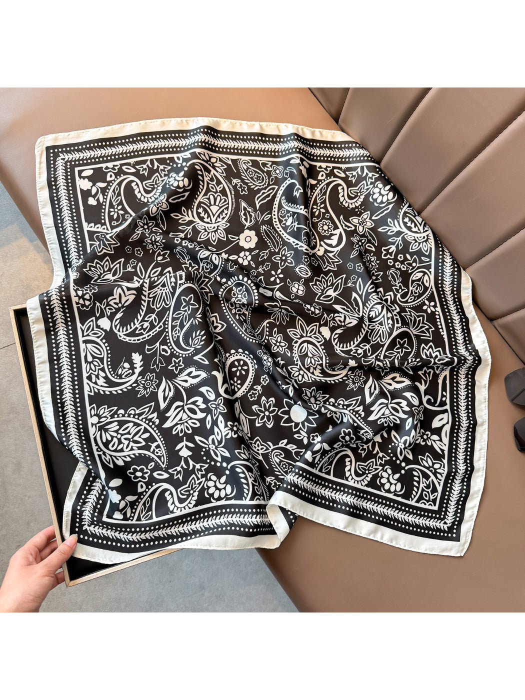 Scarvii Vintage Paisley Square Scarf