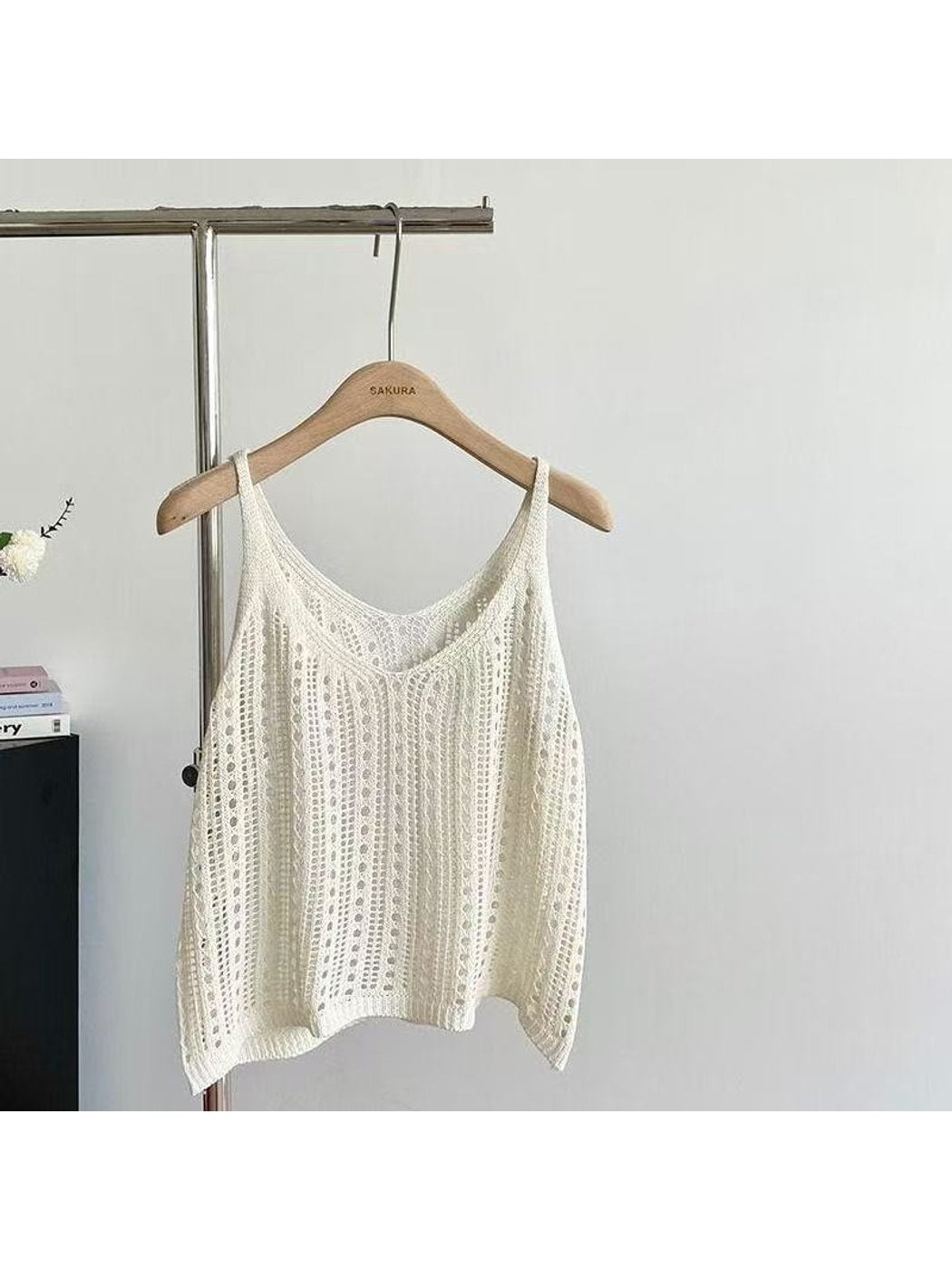 Crosa - Cute Loose Fit Solid Color Knit Vest