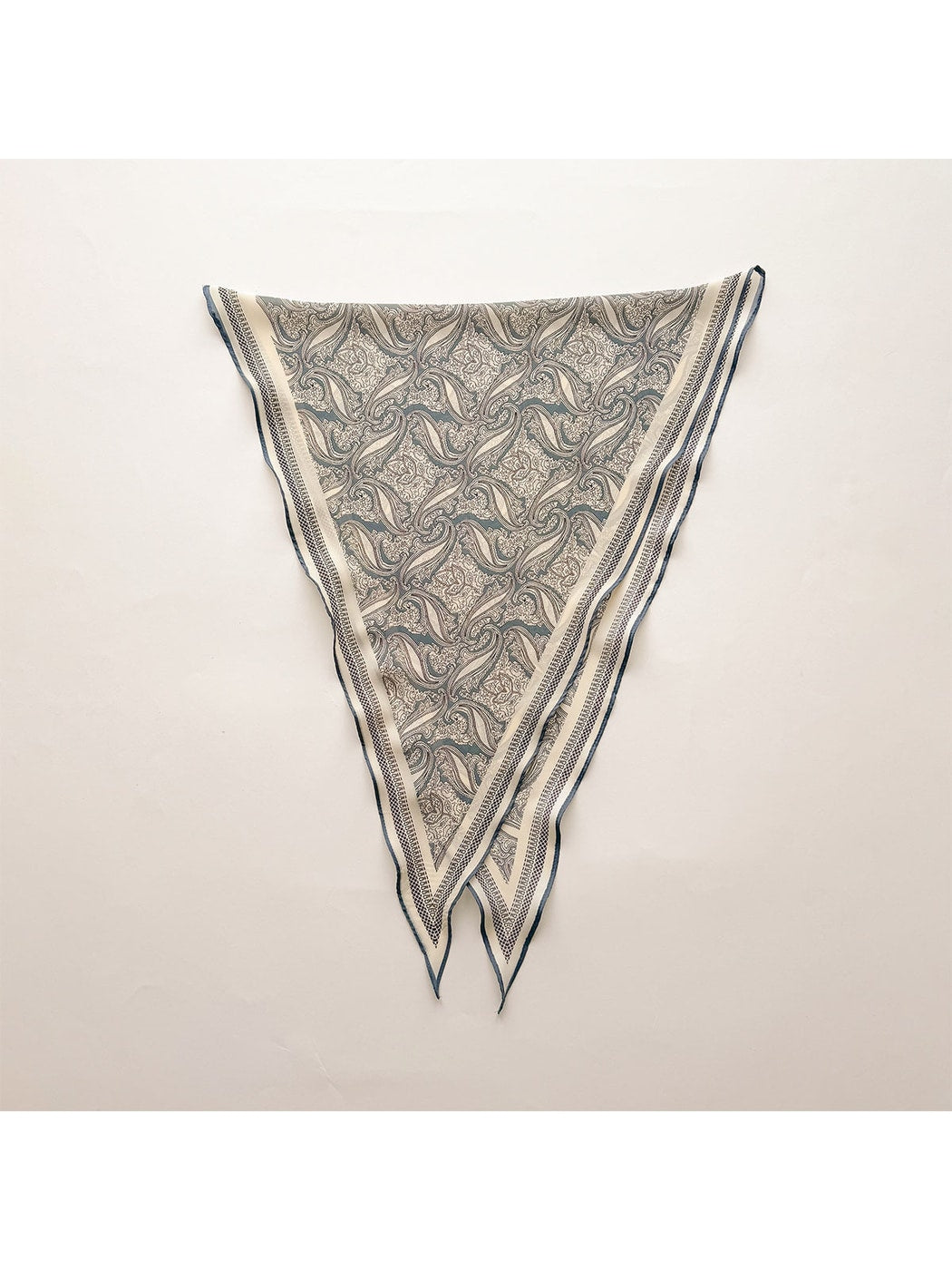 Scarvii Classic Paisley Pattern Fashion Neck Scarf product image