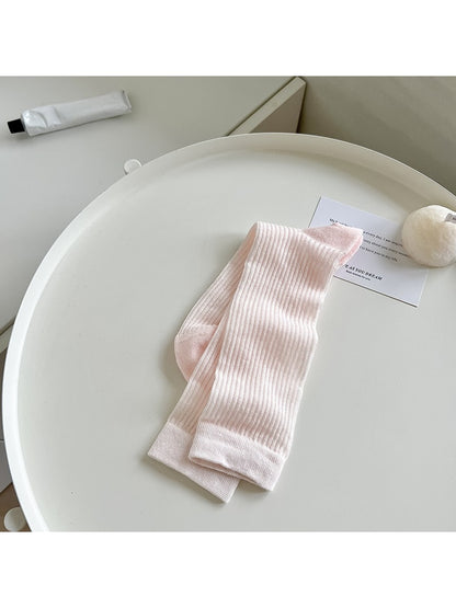 Rufia - Everyday Sheer Solid Socks