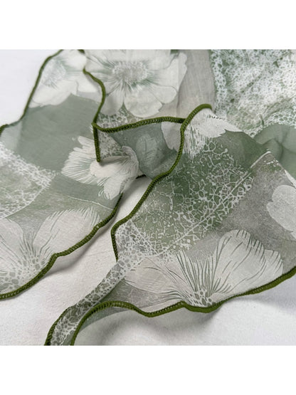 Scarvii - Vintage Floral Pattern Diamond-shaped Scarf