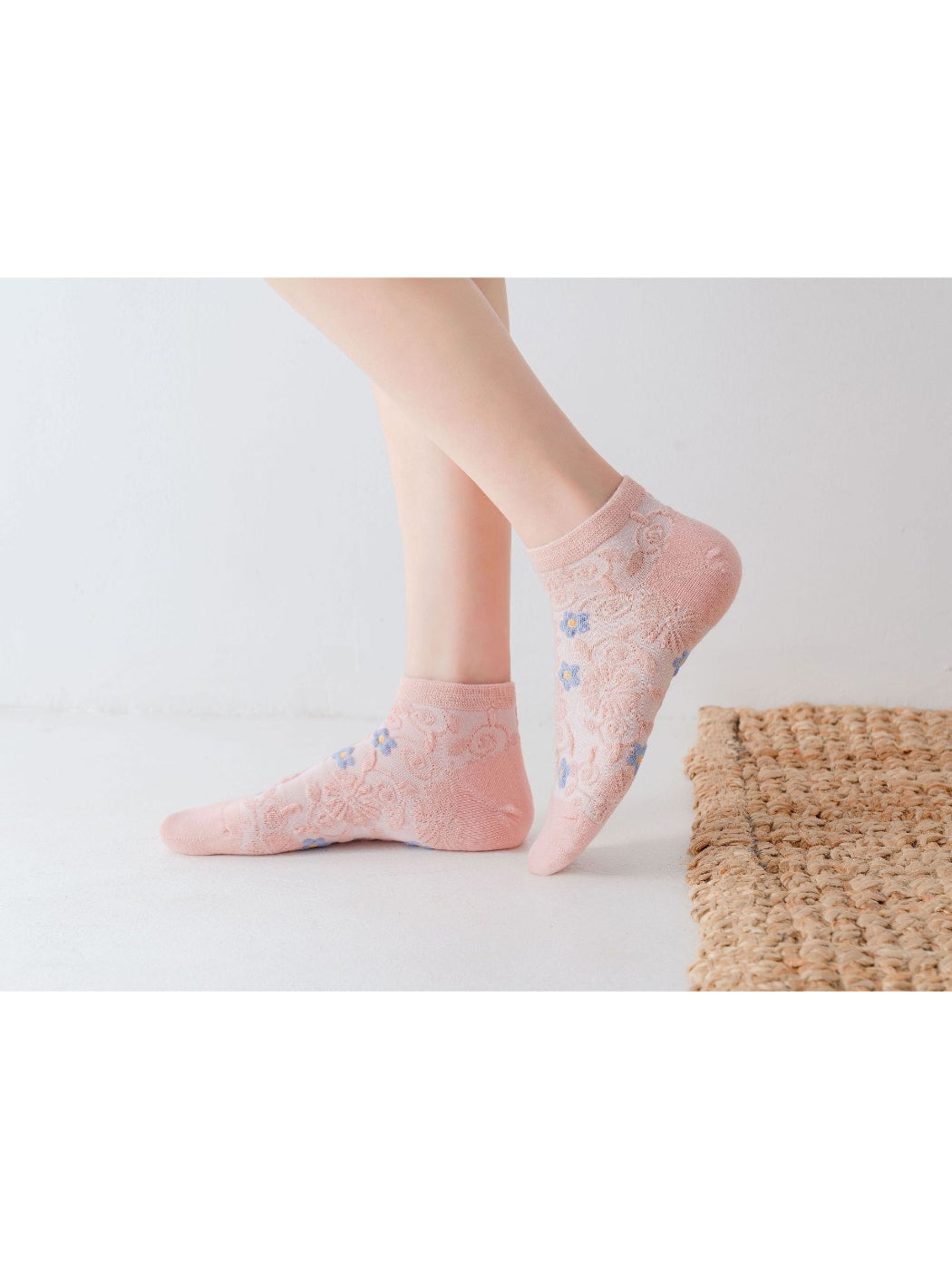 Rufia - Textured Floral Ankle Socks product image 8