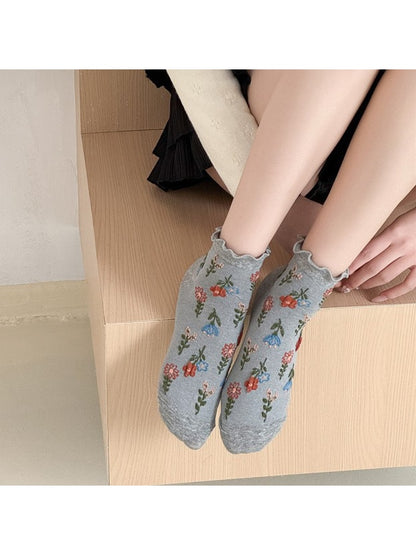 Rufia - Fresh Floral Ruffle Trim Ankle Socks
