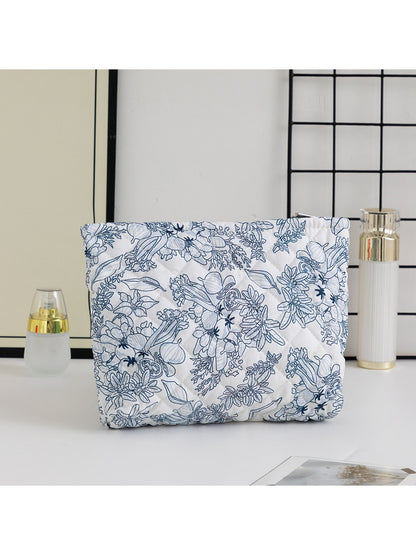 Cosbai - Rustic Style Floral Pattern Quilted Zip Pouch