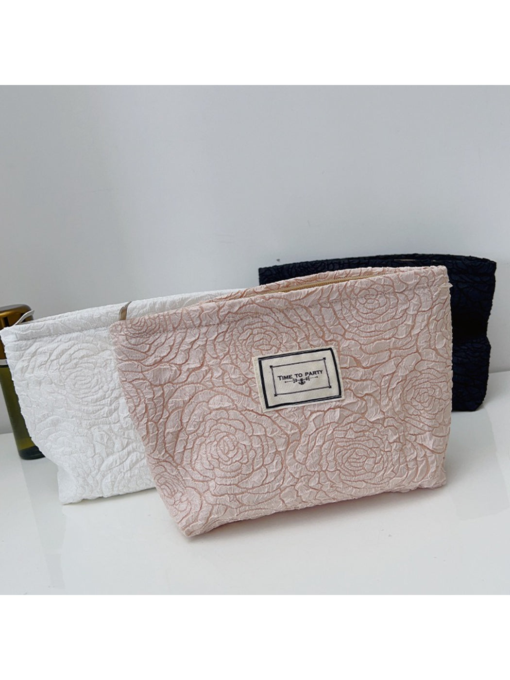 Cosbai - Rose Pattern Textured Cosmetic Pouch