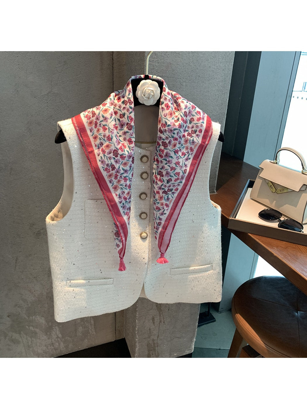 Scarvii - Vibrant Floral Tassel Design Square Scarf