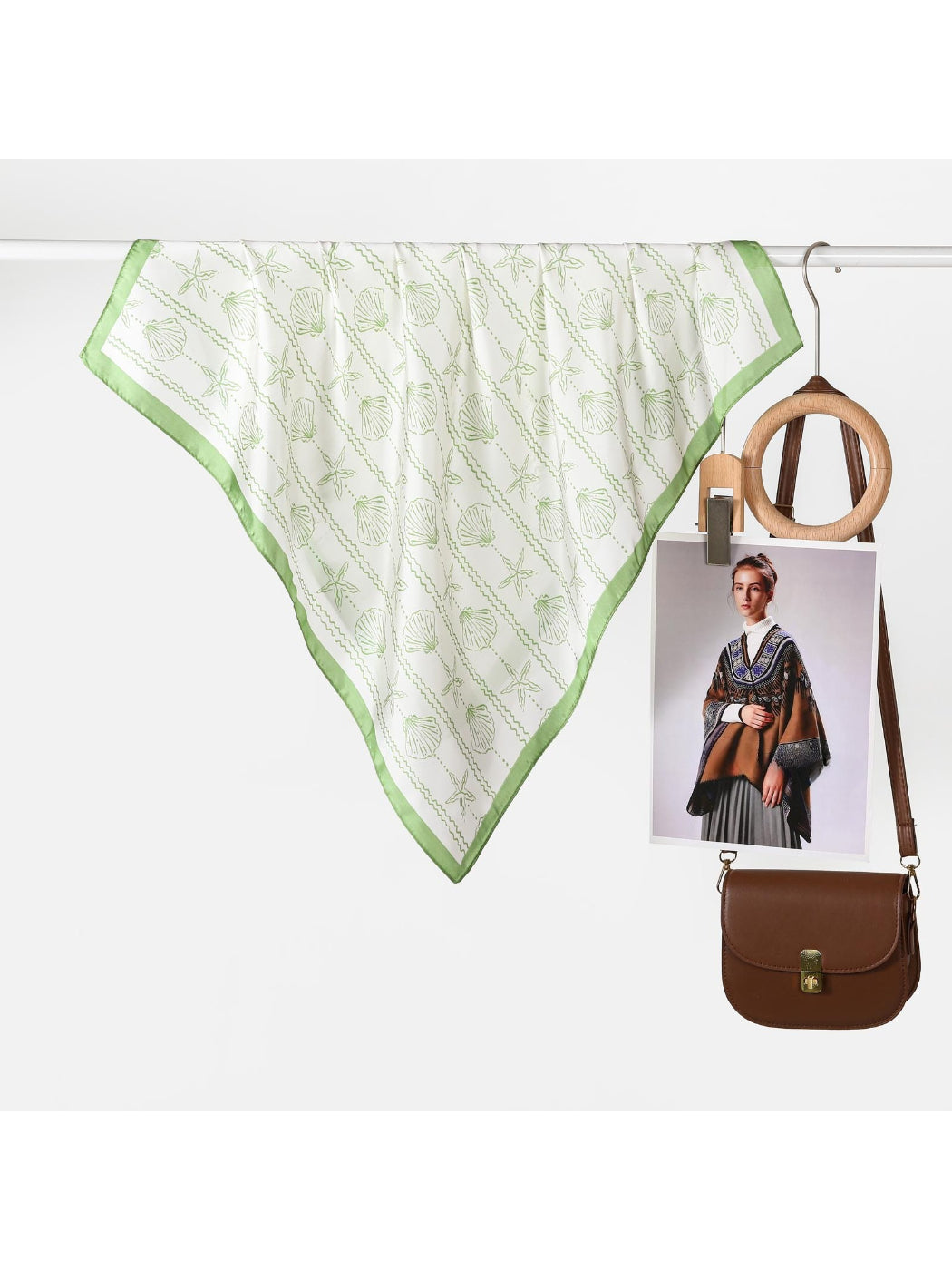 Scarvii - Seashell Starfish Square Scarf