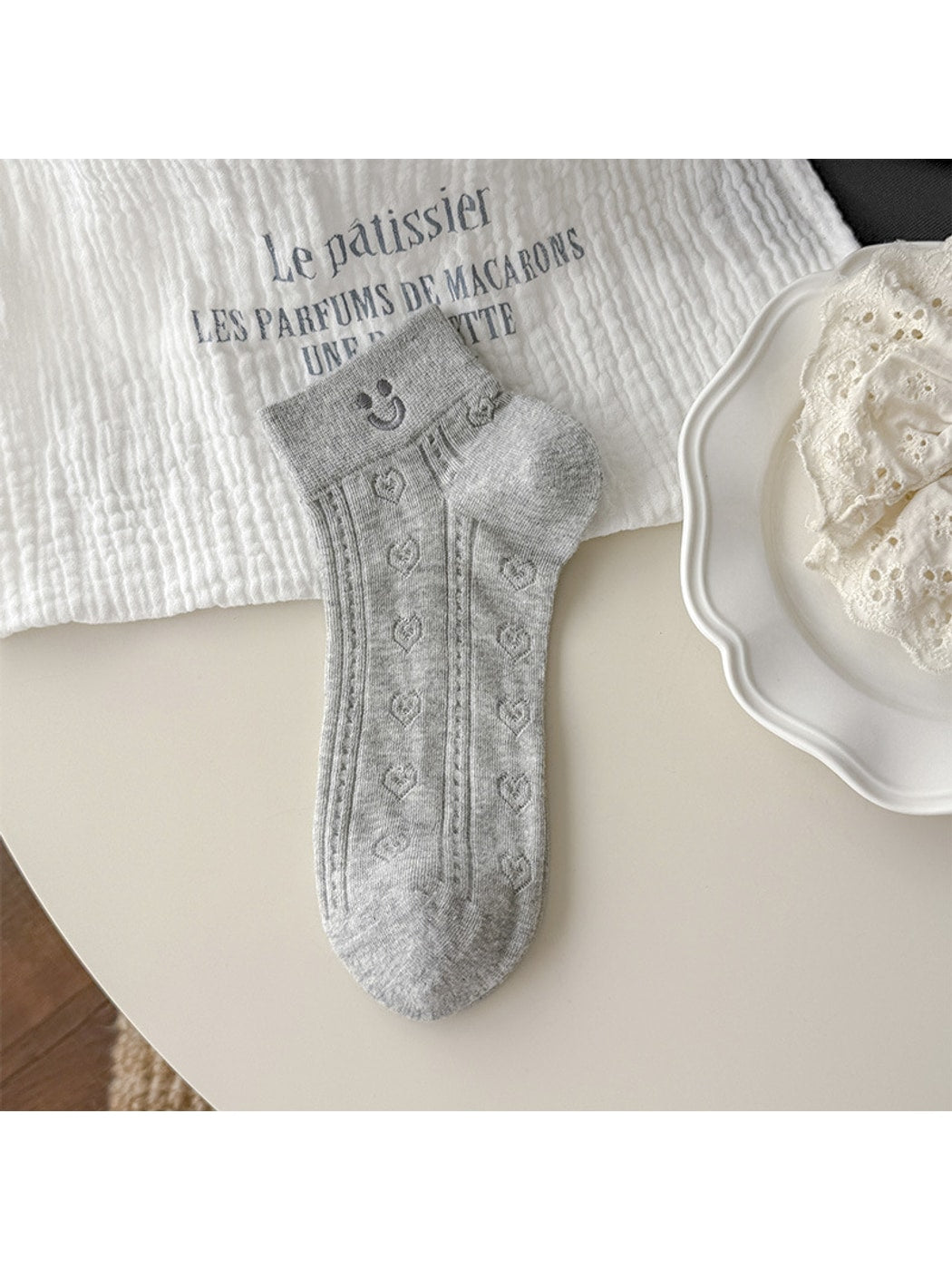 Rufia - Openwork Heart Motif Ankle Socks