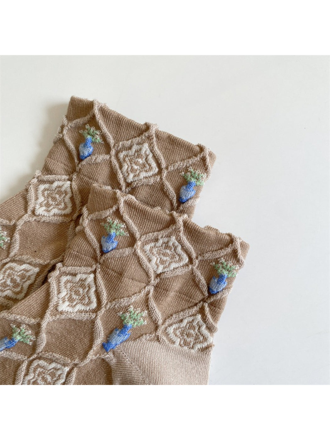 Rufia - Floral Stitch Trellis Socks