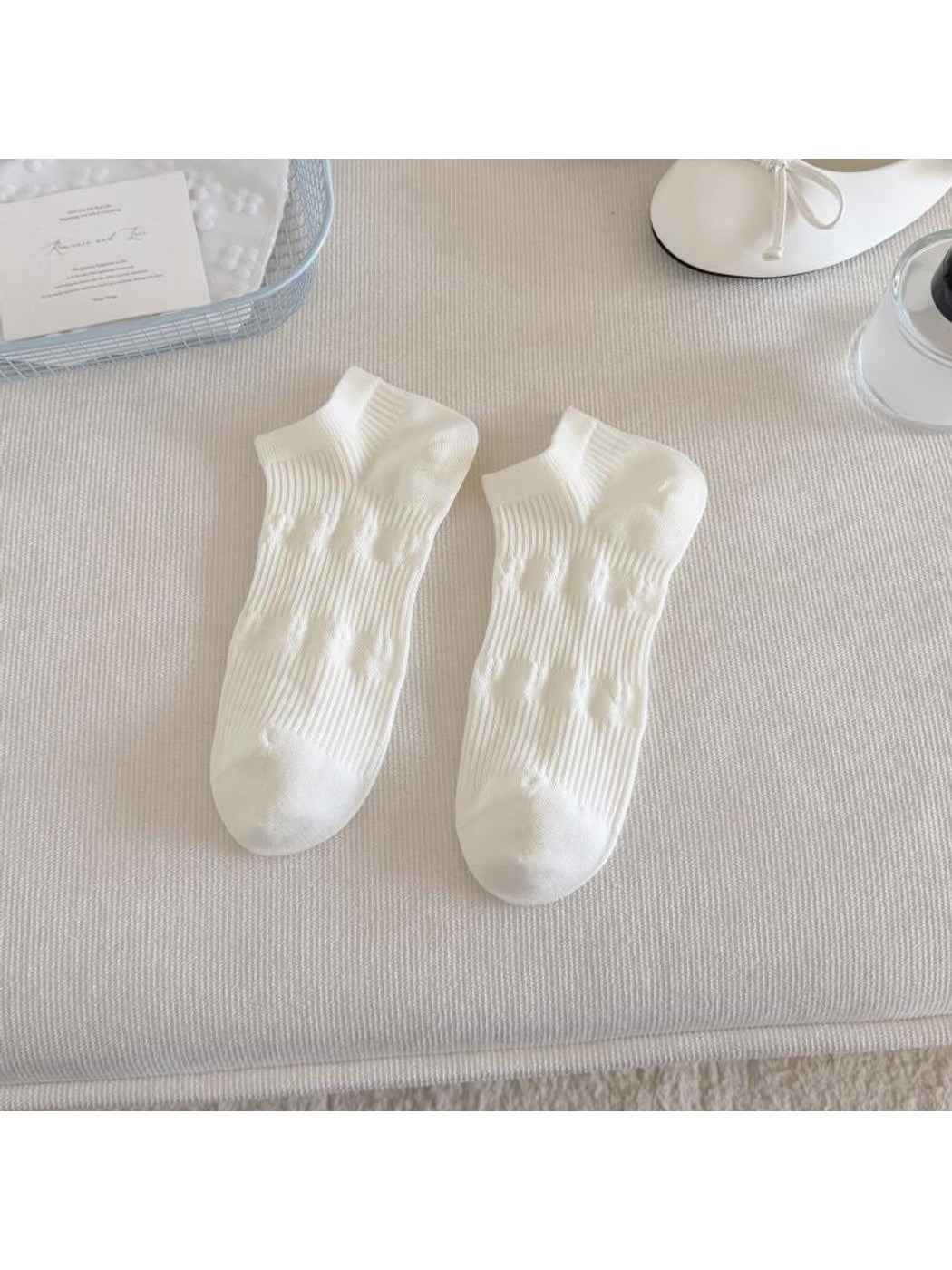 Rufia - Simple White Ankle Casual Socks