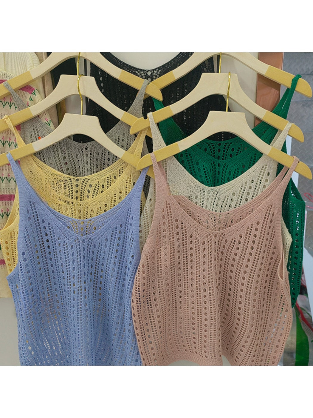Crosa - Cute Loose Fit Solid Color Knit Vest