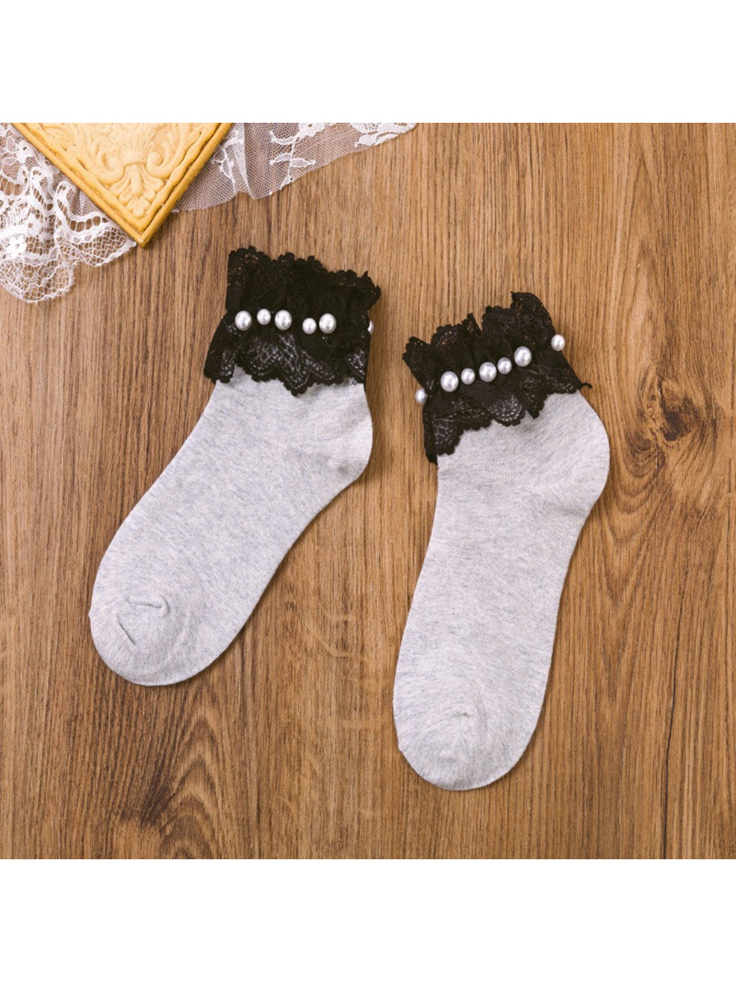 Rufia - Lace Ruffle Beaded Detail Ankle Socks product image 4