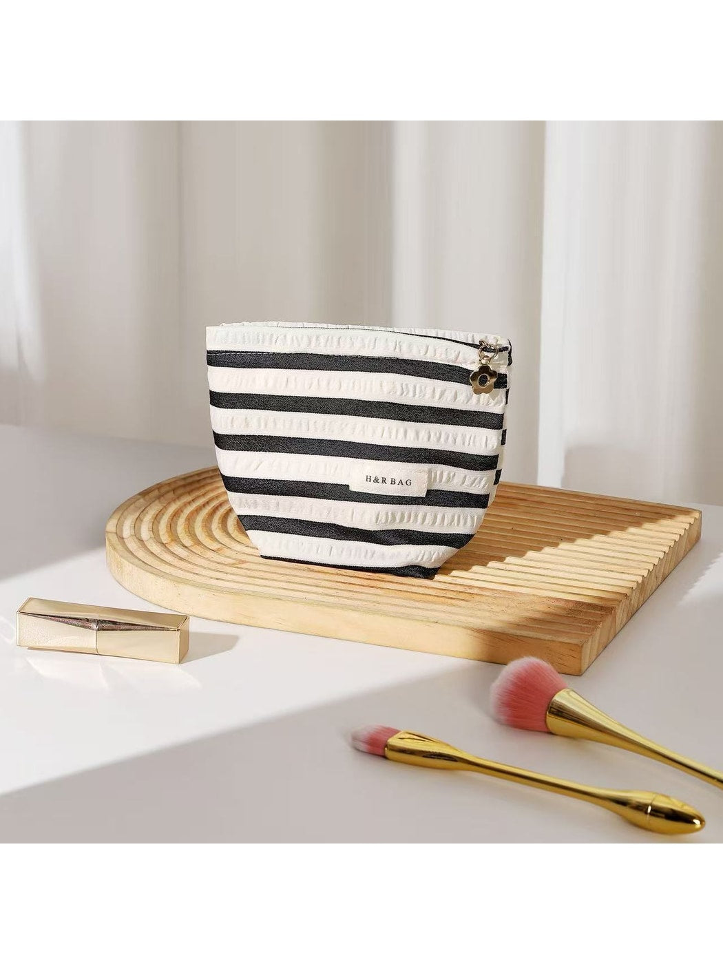 Cosbai - Striped Zipper Makeup Organizer Bag