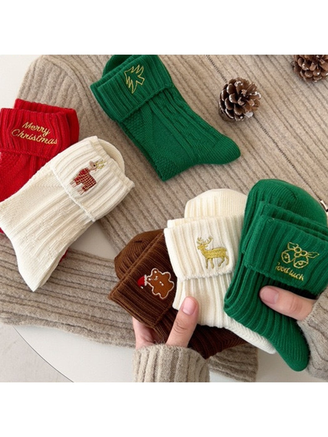 Rufia - Cute Holiday Motif Ribbed Crew Socks