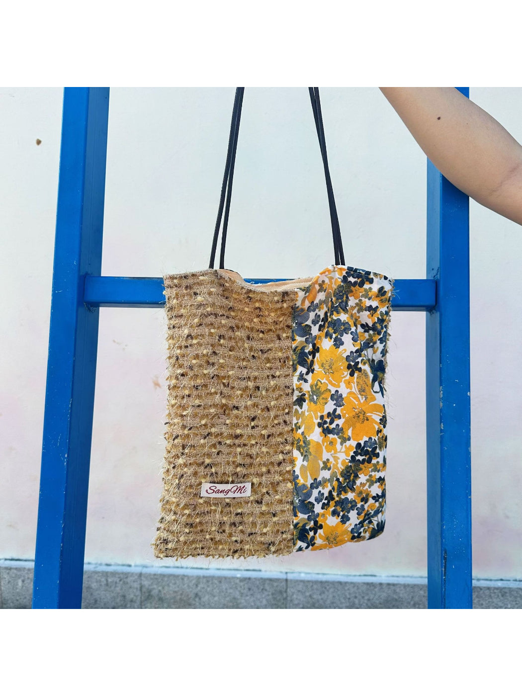 Cosbai - Lightweight Textured Shoulder Bag