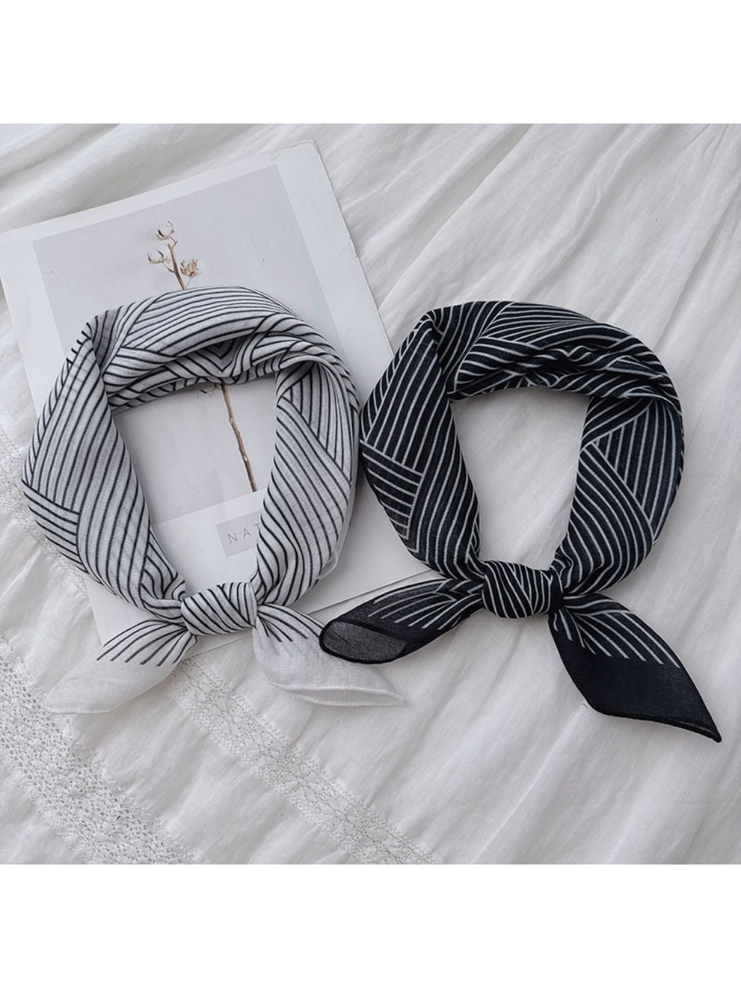 Scarvii - Geometric Print Lightweight Square Scarf