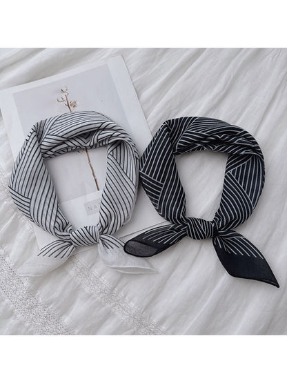 Scarvii - Geometric Print Lightweight Square Scarf
