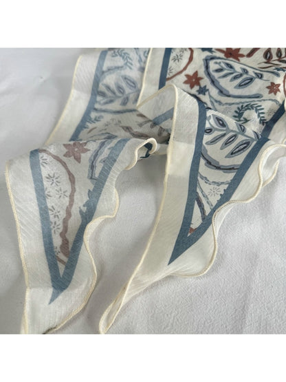 Scarvii - Vintage Print Detail Triangle Bandana