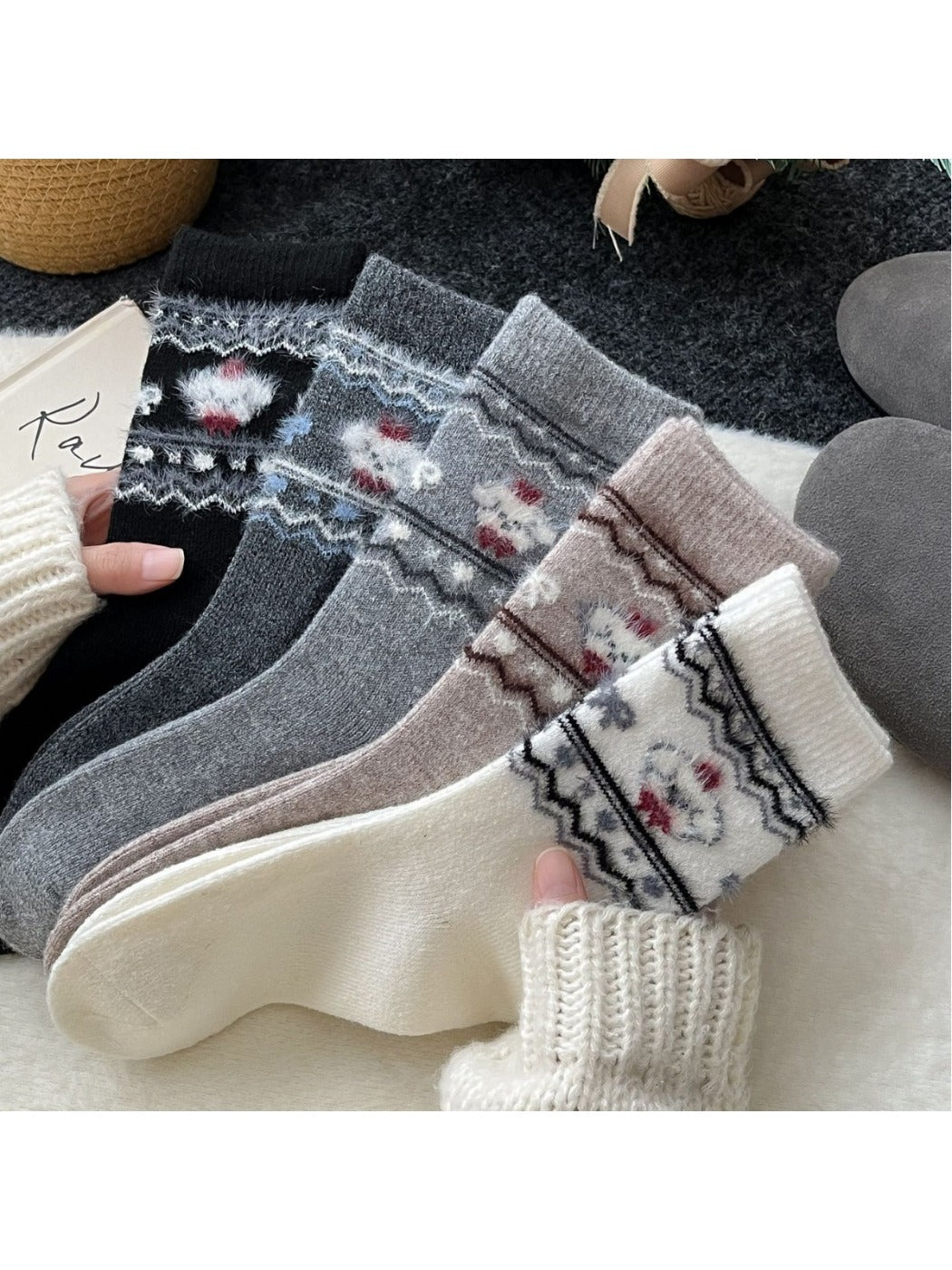Rufia – Dog Pattern Winter Socks