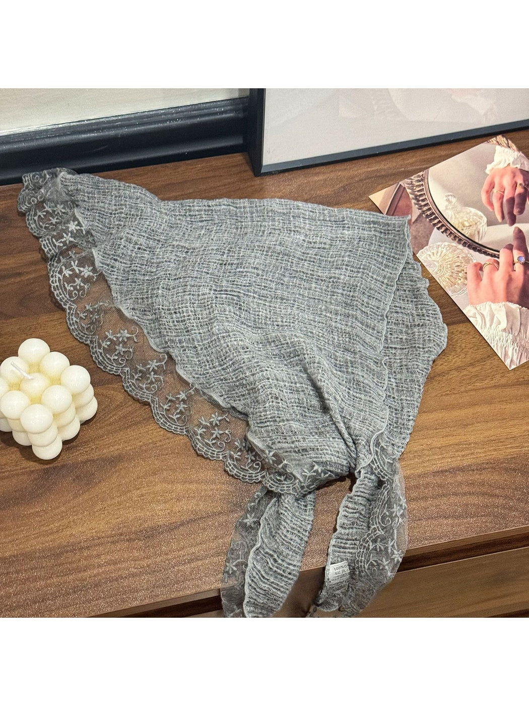 Scarvii - Openwork Lace Design Triangle Bandana