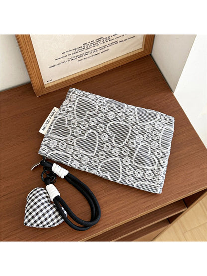 Cosbai Heart Embroidered Makeup Pouch product image