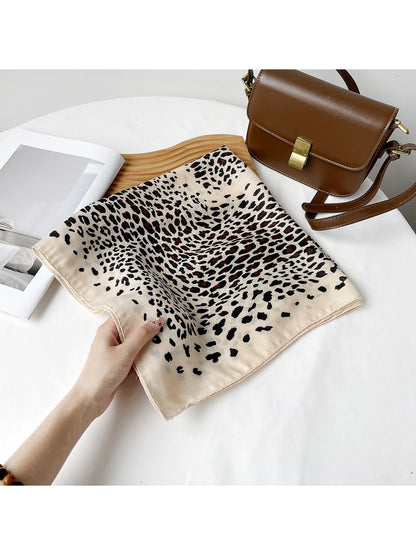 Scarvii - Fashion Leopard Print Square Scarf