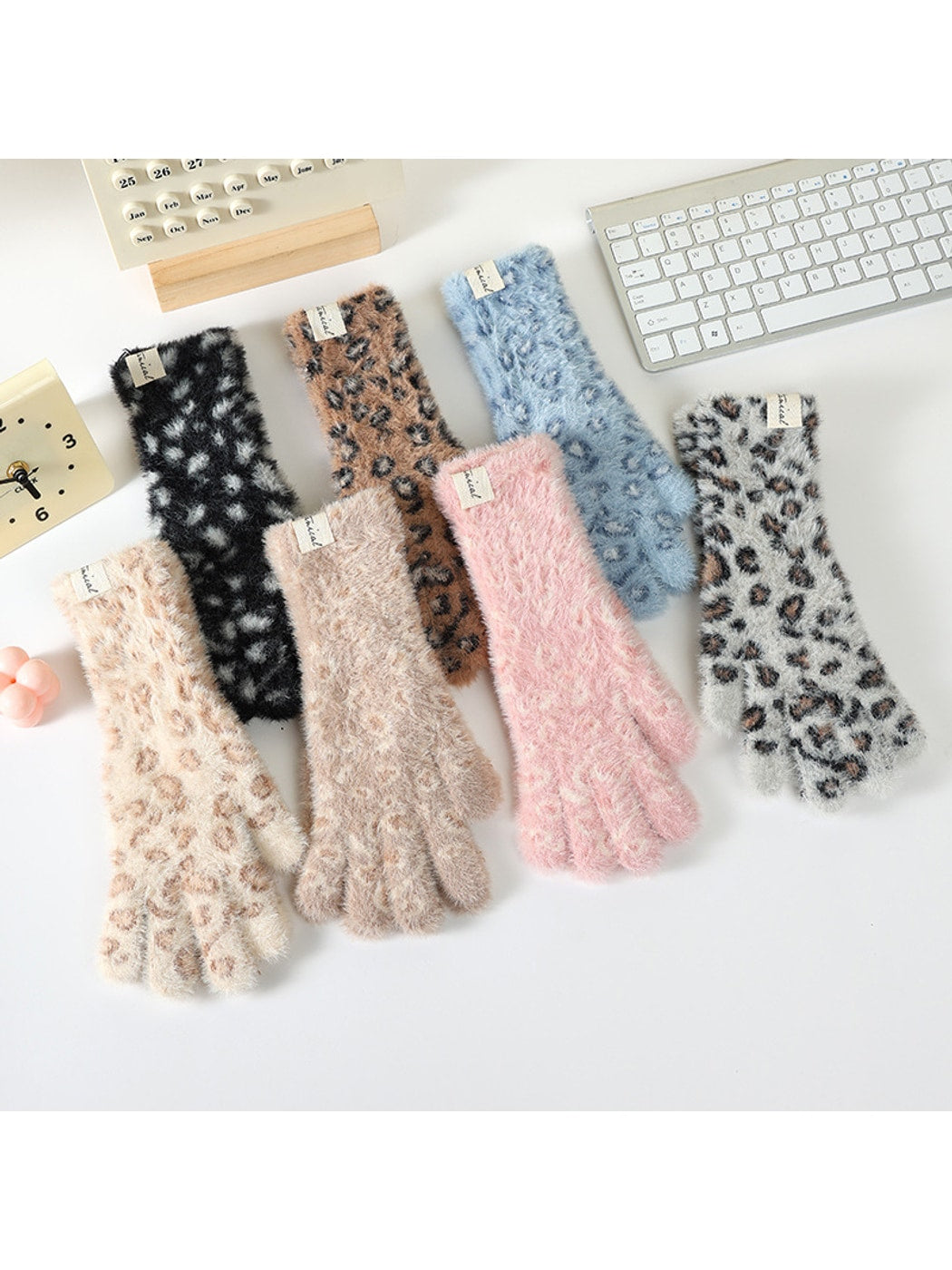 Gloving - Leopard Print Fuzzy Knit Long Cuff Gloves