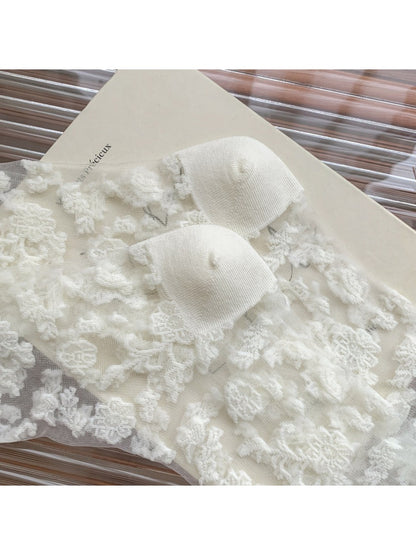 Rufia - Retro Floral Embossing Sheer Crew Socks